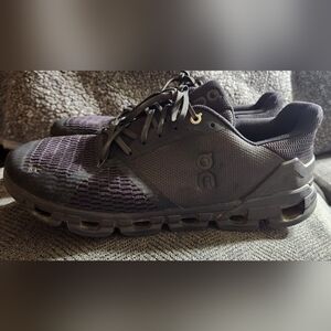 On Clouds Black Cloudflyer Running Shoes Size Mens 10.5